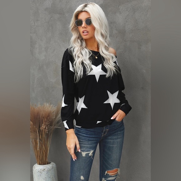 #4051 Asymmetrical Star Gaze Sweatshirt - Picture 5 of 17